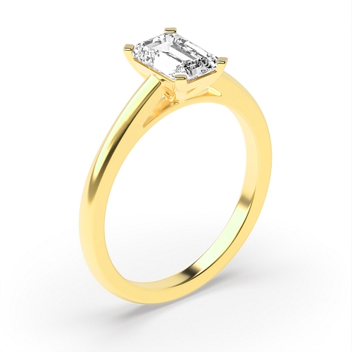 Emerald Yellow Gold Square claws Engagement Rings