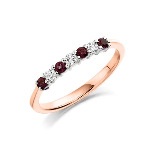 4 Prong Round Rose Gold Curated Lab Grown Diamond Rings