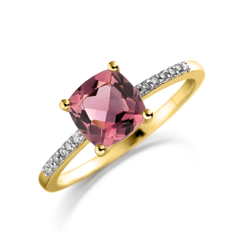 4 Prong Cushion Yellow Gold Renaissance Lab Grown Diamond Engagement Rings