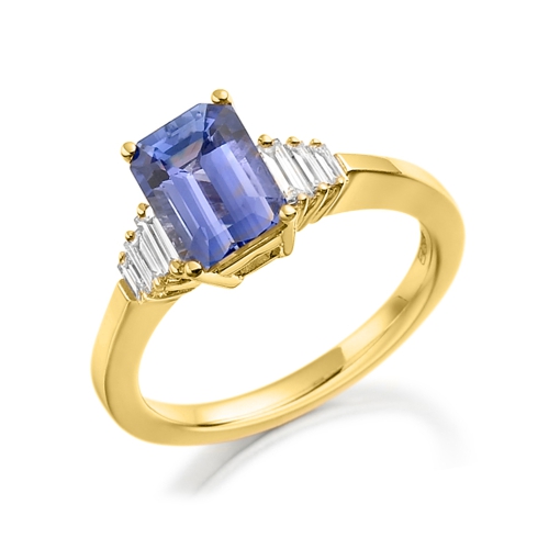 4 Prong Radiant Yellow Gold Magnifique Lab Grown Diamond Rings