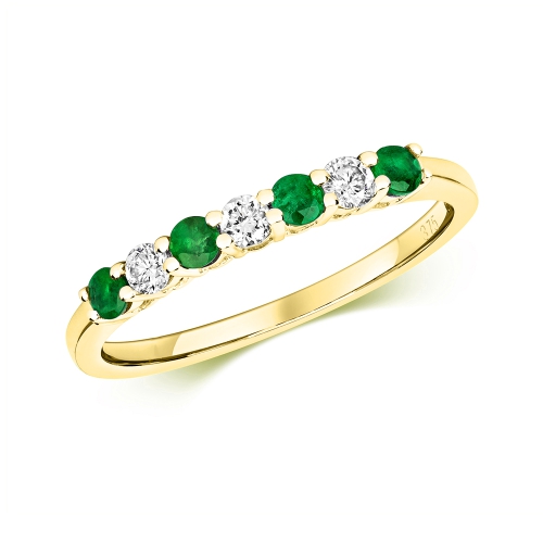 4 Prong Round Yellow Gold Sparkle royale Diamond Rings