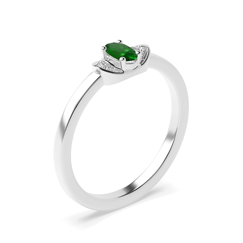 4 Prong Oval Distinct Engagement Rings