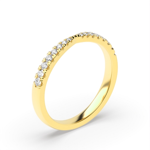 4 Prong Round Yellow Gold Graduating Diamond Rings