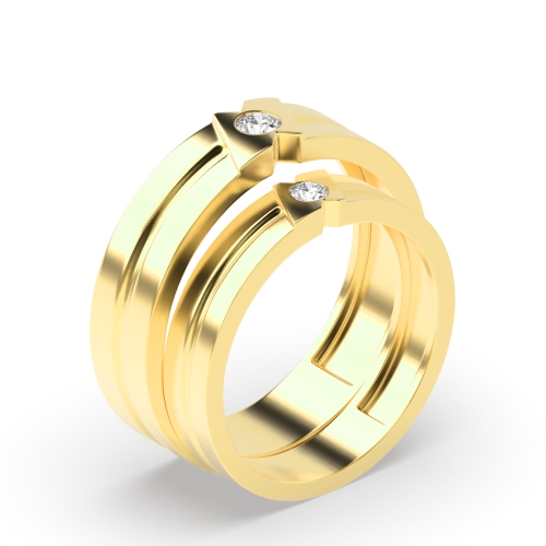 Bezel Setting Round Yellow Gold Glimmered Couples Engagement Rings