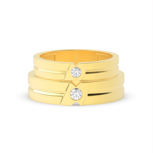 Bezel Setting Round Yellow Gold Glimmered Couples Engagement Rings