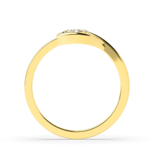 6 Prong Round Yellow Gold Leaf shaped Engagement Rings